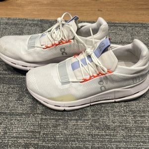 ON cloudnova for women.